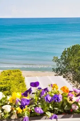 Exclusive Suite with Outdoor Hot Tub and Sauna - Sea View
