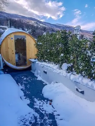Master Sky Suite with Outdoor Hot Tub and Sauna - Sea View
