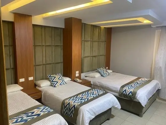 Üç Kişilik Oda