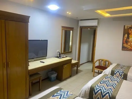 Üç Kişilik Oda