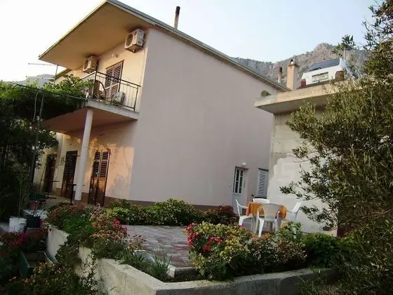 Apart Daire (Panorama - terrace with sea view - A1)