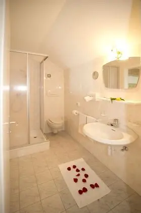 Tek Büyük Yataklı Oda, Sigara İçilmez, Balkon