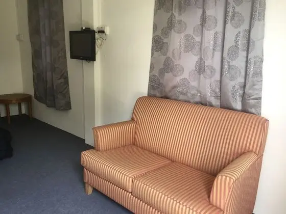 Tek Büyük Yataklı Oda (2)
