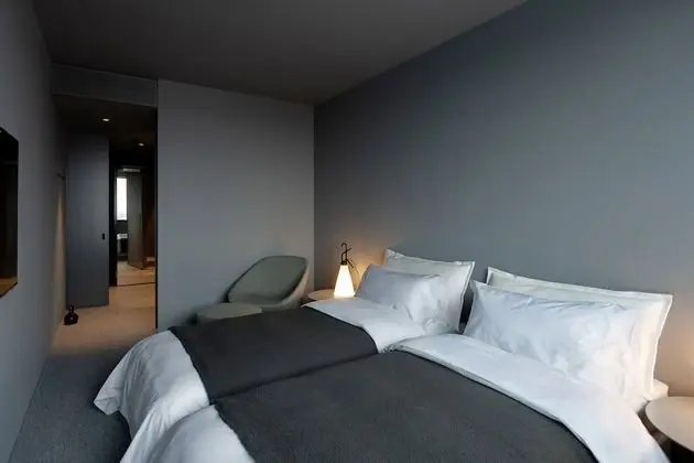 Monochrome Room