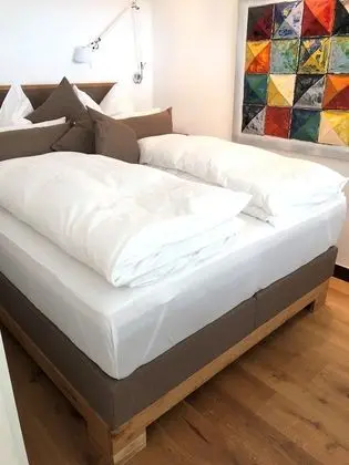 Comfort-Apartment (on top of the rate cleaning Fee 60 EUR)