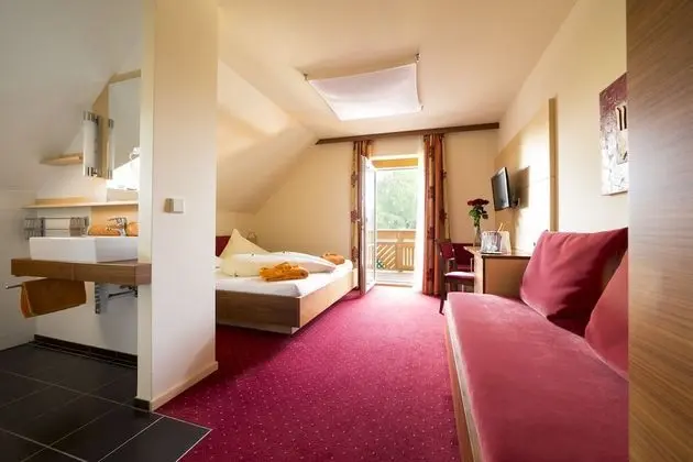 Romantic Tek Büyük Yataklı Oda