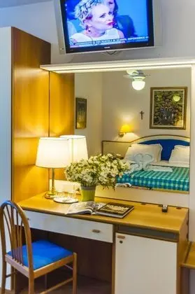 Standard Üç Kişilik Oda