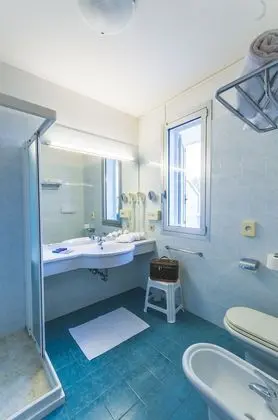 Standard Üç Kişilik Oda