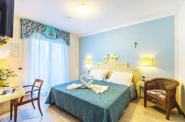 Superior Tek Büyük veya İki Ayrı Yataklı Oda, Bahçe Manzaralı