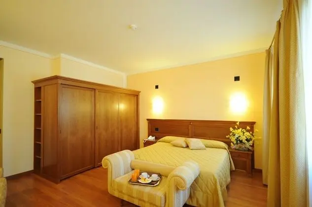 Superior Tek Büyük veya İki Ayrı Yataklı Oda