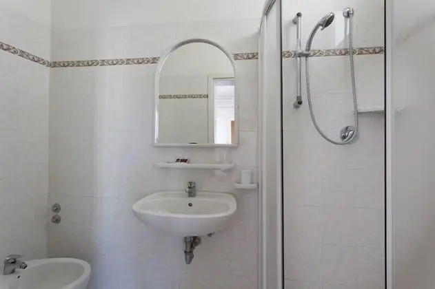Basic Tek Büyük Yataklı Oda, 1 Çift Kişilik Yatak