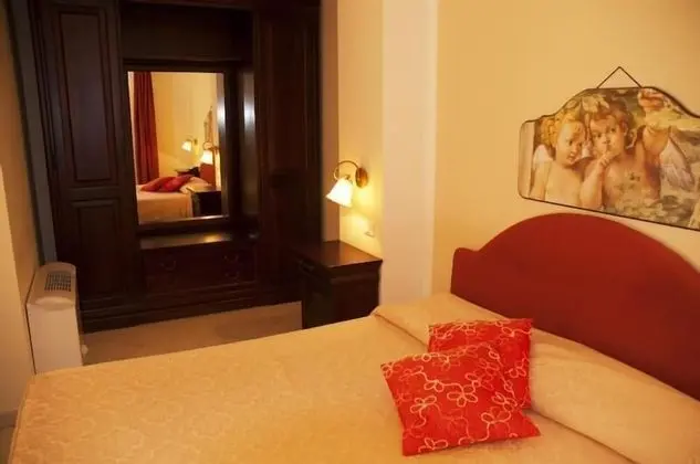 Standard Üç Kişilik Oda