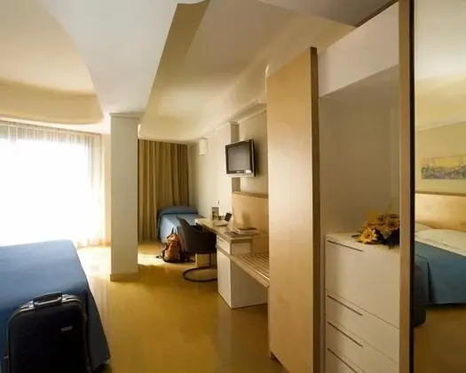 Deluxe Üç Kişilik Oda, Deniz Manzaralı