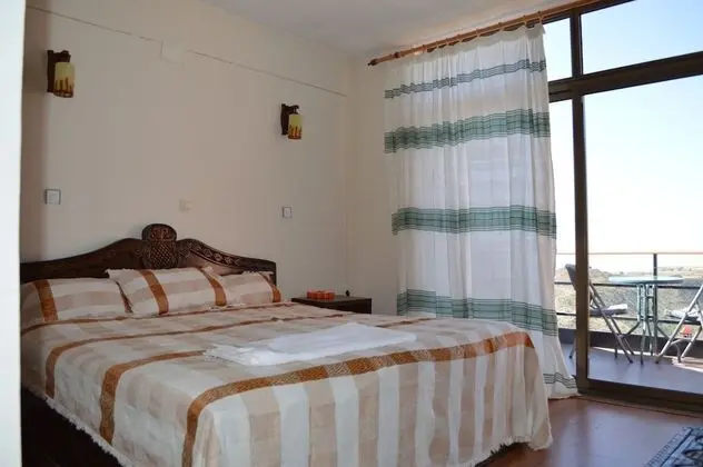 Deluxe Tek Büyük veya İki Ayrı Yataklı Oda