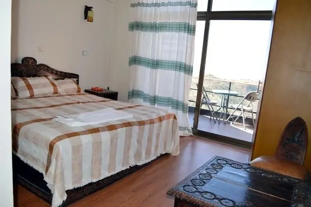 Deluxe Tek Büyük veya İki Ayrı Yataklı Oda