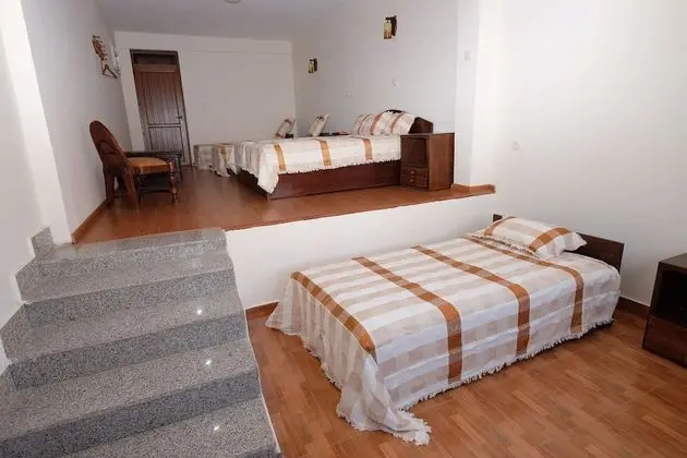 Üç Kişilik Oda