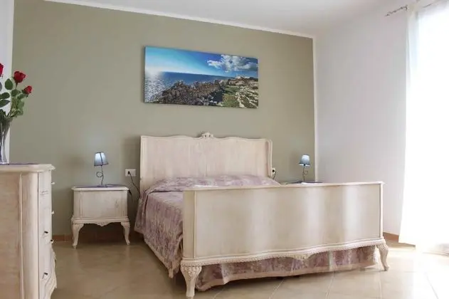 Villa (5 Bedrooms)