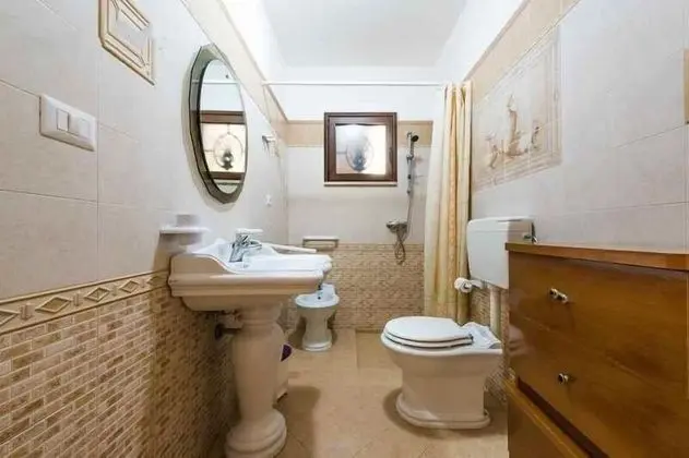 Villa (5 Bedrooms)