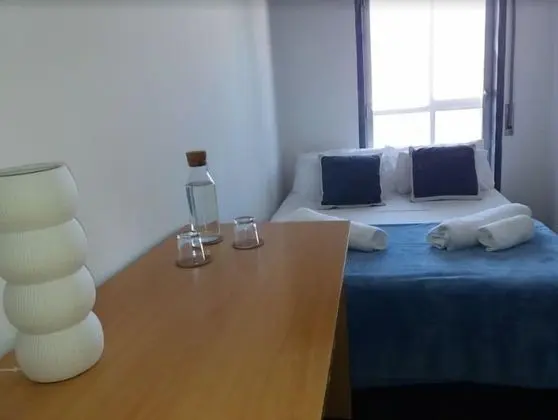 Tek Büyük Yataklı Oda, Ortak Banyo (2)