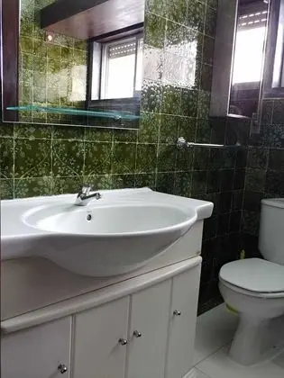 Tek Büyük Yataklı Oda, Ortak Banyo (3)