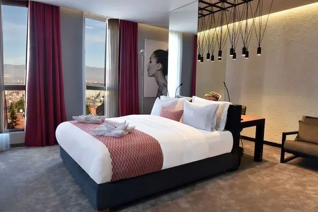 Deluxe, City view