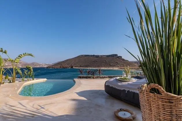 Premium Suite with Private Heated Pool Indoor Hot Tub and Sea View