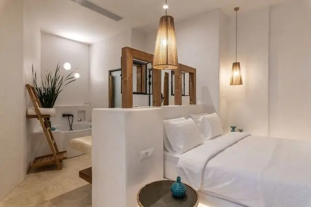 Premium Suite with Private Heated Pool Indoor Hot Tub and Sea View