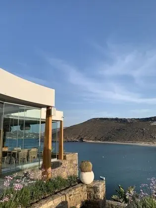 Signature Suite with Outdoor Hot Tub and Sea View