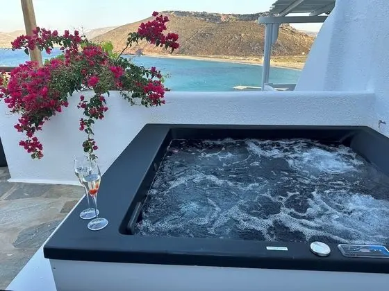 Superior One Bedroom Suite with Outdoor Hot Tub and Sea View