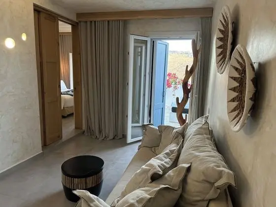 Superior One Bedroom Suite with Outdoor Hot Tub and Sea View