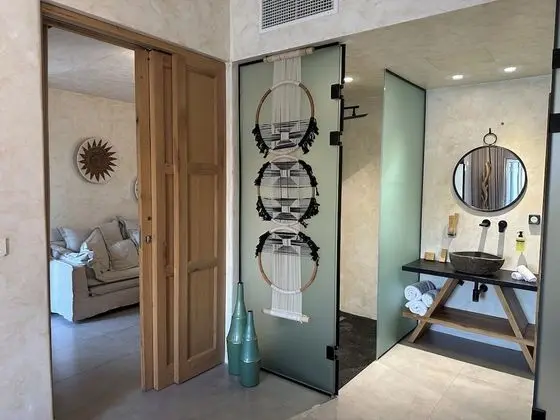 Superior One Bedroom Suite with Outdoor Hot Tub and Sea View