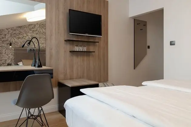 Üç Kişilik Oda, Balkon, Deniz Manzaralı