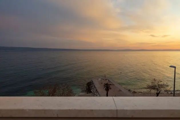 Üç Kişilik Oda, Balkon, Deniz Manzaralı