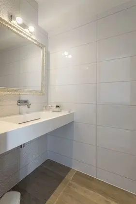 Comfort Oda, Balkon, Kısmi Deniz Manzaralı