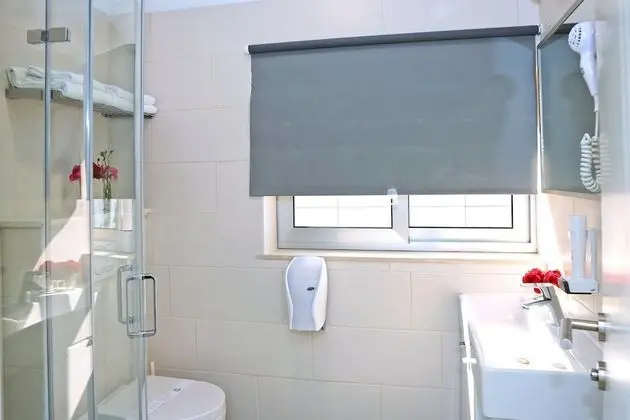 Superior Tek Büyük veya İki Ayrı Yataklı Oda, Balkon, Deniz Manzaralı