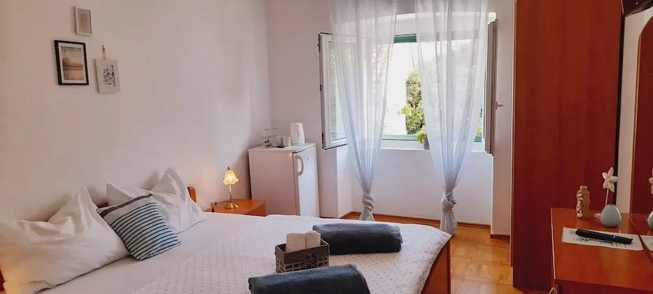 Tek Büyük Yataklı Oda