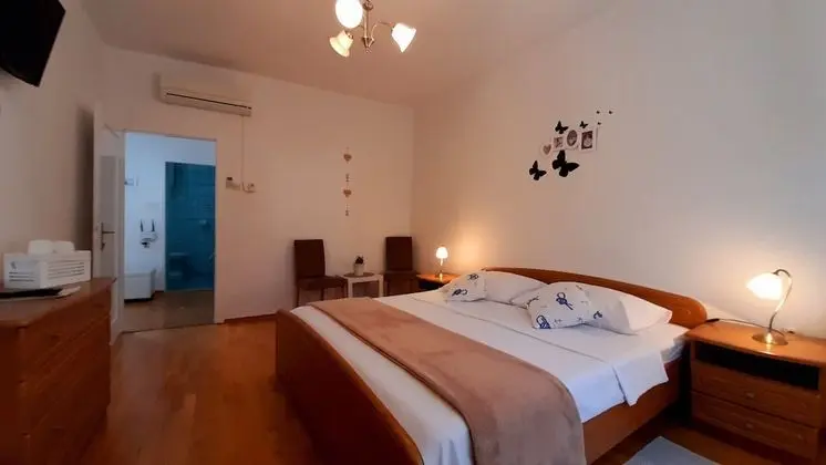 Tek Büyük Yataklı Oda, Kısmi Deniz Manzaralı