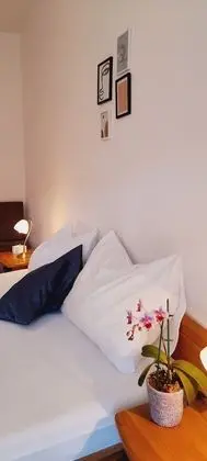 Tek Büyük Yataklı Oda, Kısmi Deniz Manzaralı