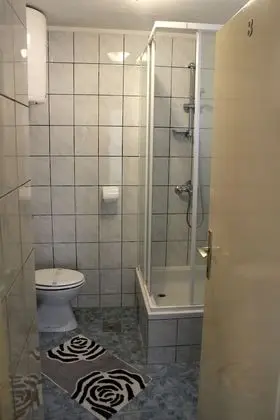 Tek Büyük Yataklı Oda, Kısmi Deniz Manzaralı