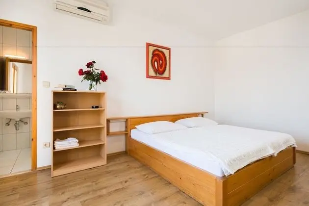 Tek Büyük Yataklı Oda, Balkon, Deniz Manzaralı