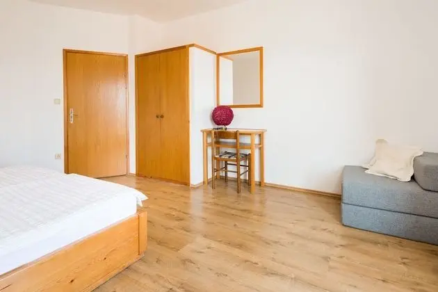 Tek Büyük Yataklı Oda, Balkon, Deniz Manzaralı