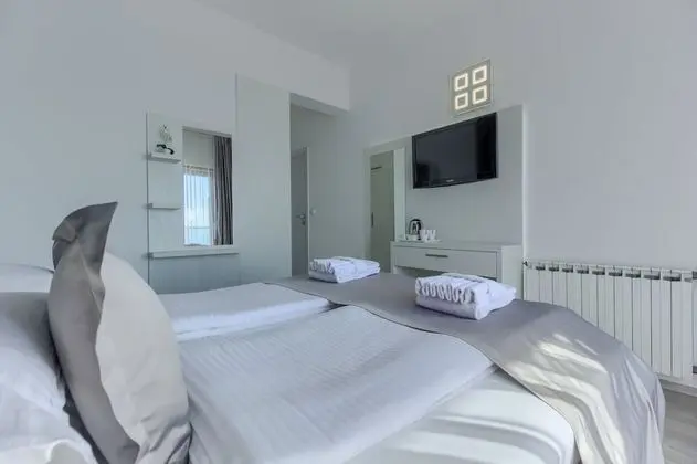 Tek Büyük Yataklı Oda, Balkon, Deniz Manzaralı