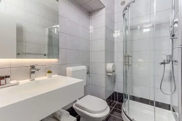 Tek Büyük Yataklı Oda, Balkon, Deniz Manzaralı