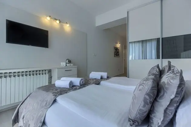 Üç Kişilik Oda, Balkon, Deniz Manzaralı