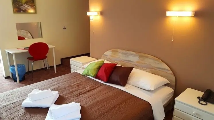 Standard Üç Kişilik Oda