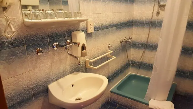 Standard Üç Kişilik Oda