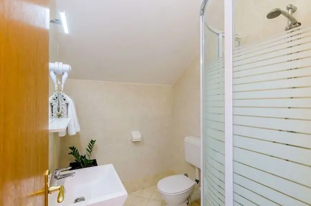 Tek Büyük veya İki Ayrı Yataklı Oda, Özel Banyo, Şehir Manzaralı