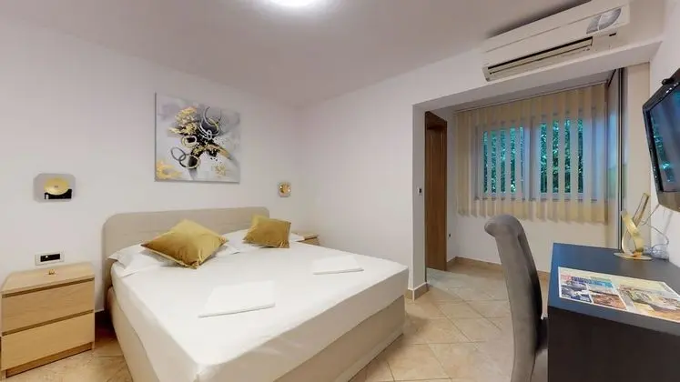 Tek Büyük Yataklı Oda