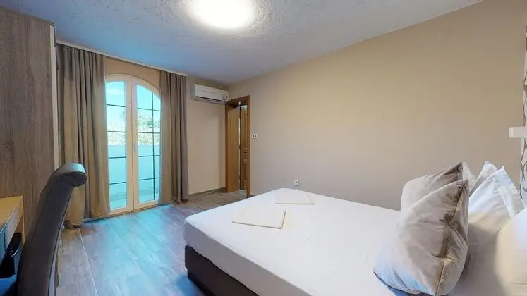 Tek Büyük Yataklı Oda, Deniz Manzaralı