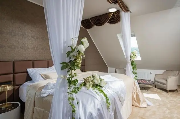 Romantic Süit, 1 En Büyük (King) Boy Yatak